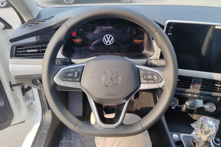 Used Volkswagen Bora 2026 200TSI DSG Yuexing Navigation Edition Steering Wheel
