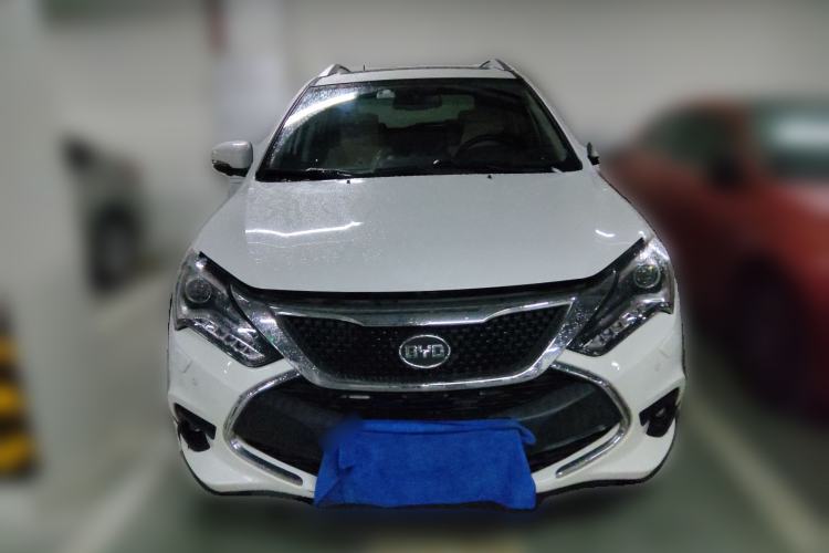 Used BYD Tang 2015 2.0T Four-Wheel-Drive Flagship Model Front