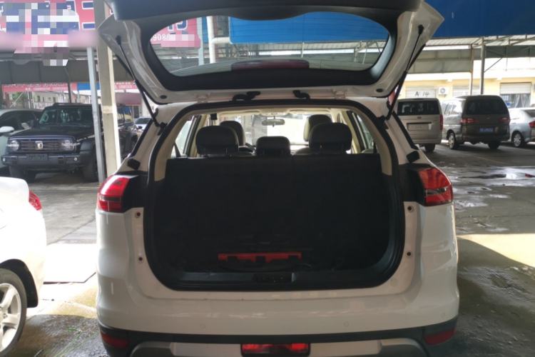 Used Geely Auto Emgrand X7 Sport 2016 2.0L Manual ZhiShang Version Trunk