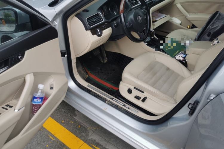 Used Volkswagen Passat 2014 3.0L V6 DSG Flagship Edition