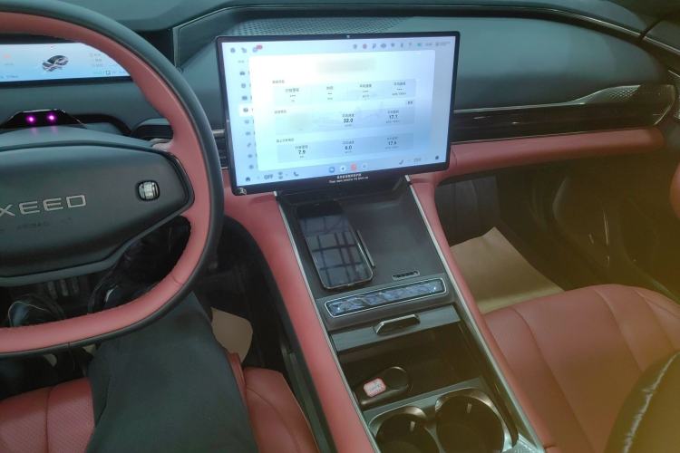 Used EXEED Star Era ES 2025 All-Electric Pro Four-Wheel Drive 77 kWh Center Console