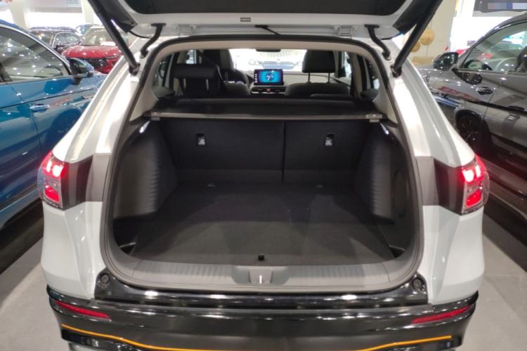 Used Honda HR-V 2023 2.0L eHEV Dynamic Edition
