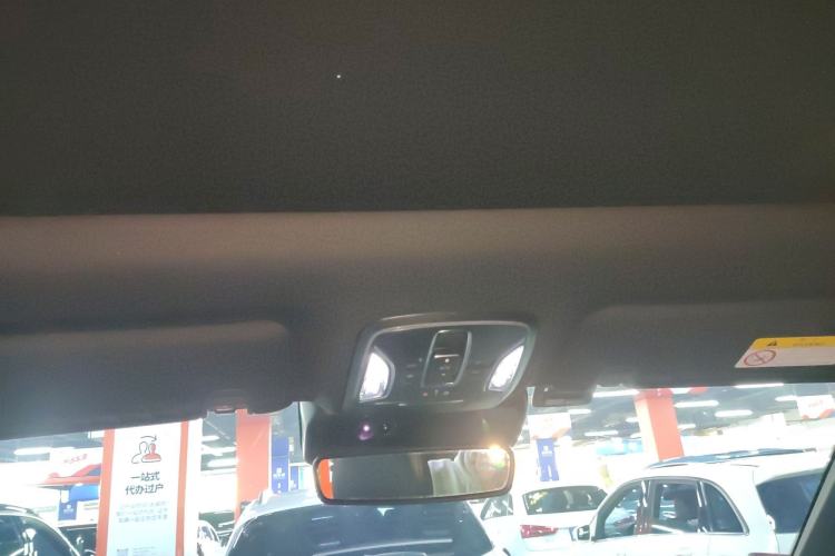 Used GAC Trumpchi GS8 2022 Linghang Series 2.0 TGDI Two-Wheel-Drive Luxury Smart Connectivity Version (7 Seats) Headliner