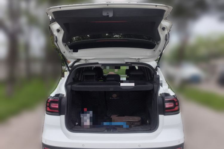 Used Volkswagen Tacqua 2020 280TSI DSG EnjoyPro Trunk