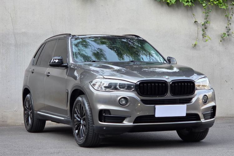 Used BMW X5 2017 xDrive28i
