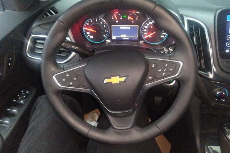 Used Chevrolet Equinox 2019 535T Automatic YuJie Edition China VI Steering Wheel