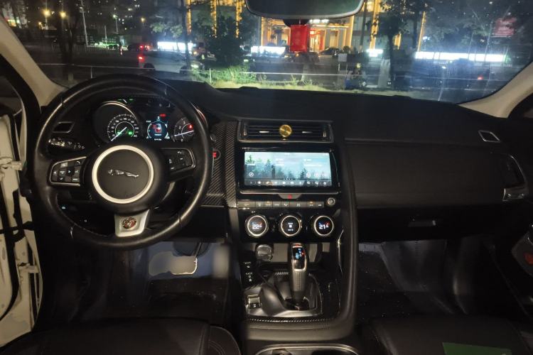 Used Jaguar E-PACE 2018 P250 SE China VI

