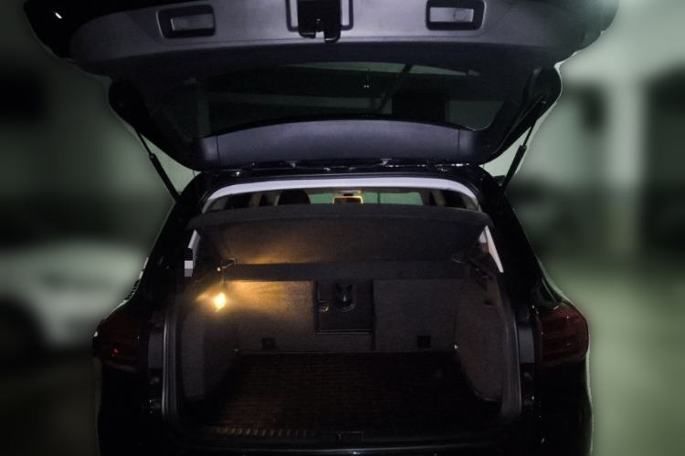 Used Volkswagen Tiguan 2015 1.8TSI Automatic All-Wheel Drive Comfort Edition Trunk