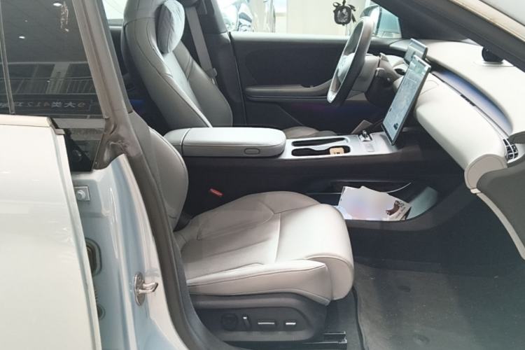 Used Nio ET5T 2023 75 kWh Touring Right Front Seat