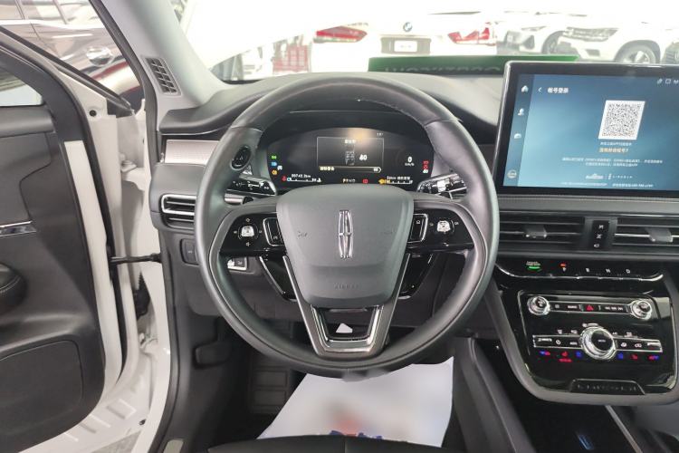 Used Lincoln Corsair 2022 Revised Version 2.0T Two-Wheel Drive Premium Edition Steering Wheel