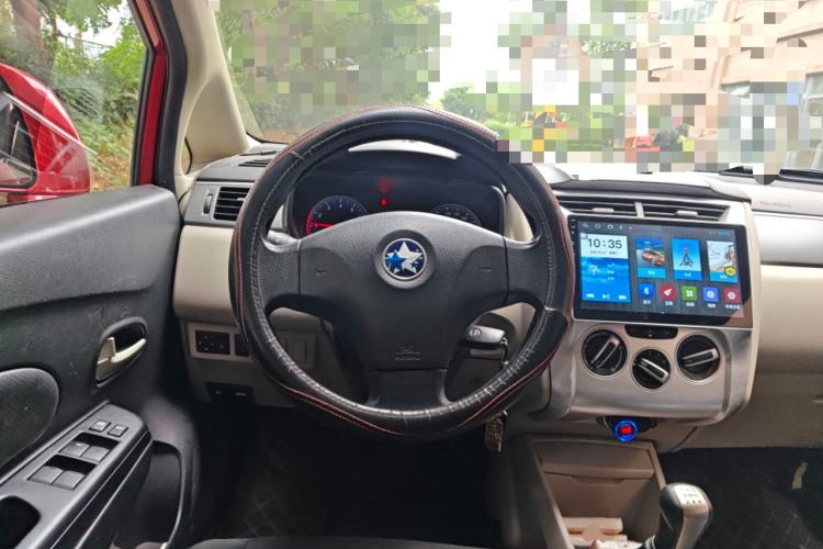 Used Venucia R50 2016 1.6L Manual Elite Edition
