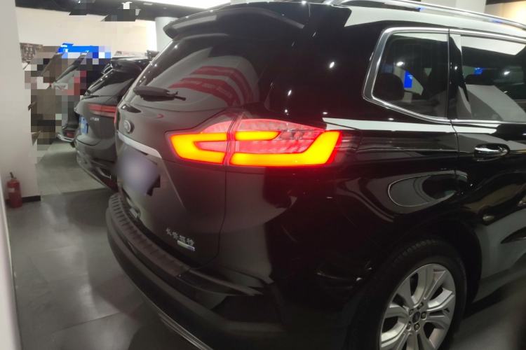 Used Ford Edge 2020 EcoBoost 245 Two-Wheel-Drive Platinum Edition 5 Seats