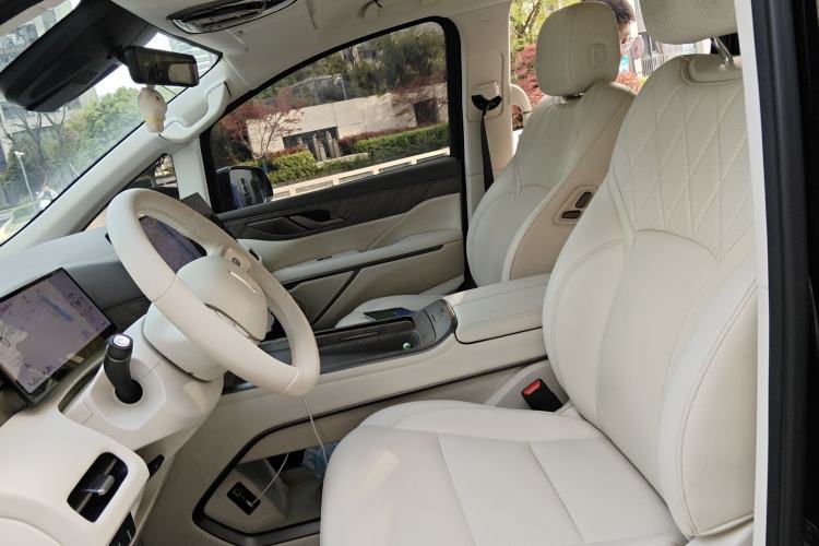 Used Wey Gaoshan 2025 Four-Wheel Drive Alpine 8