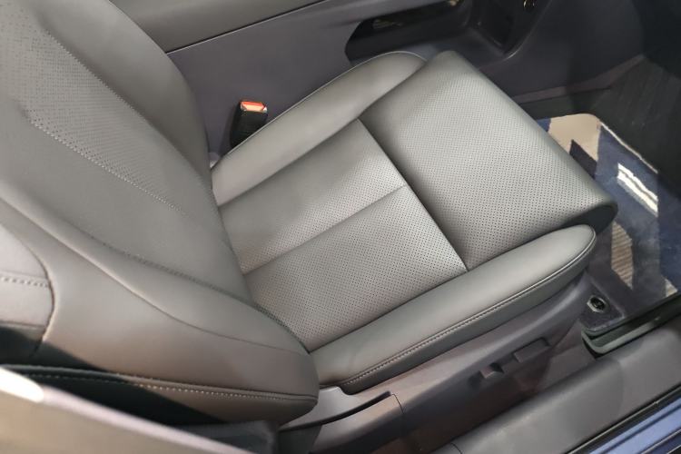 Used Nissan N6 2026 Model 180 Max Right Front Seat