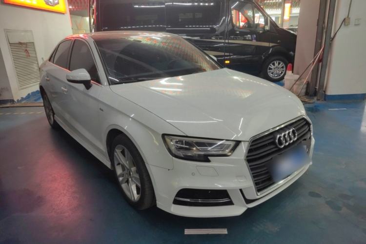 Used Audi A3 2019 Limousine 35 TFSI Fashion Edition China V standard
