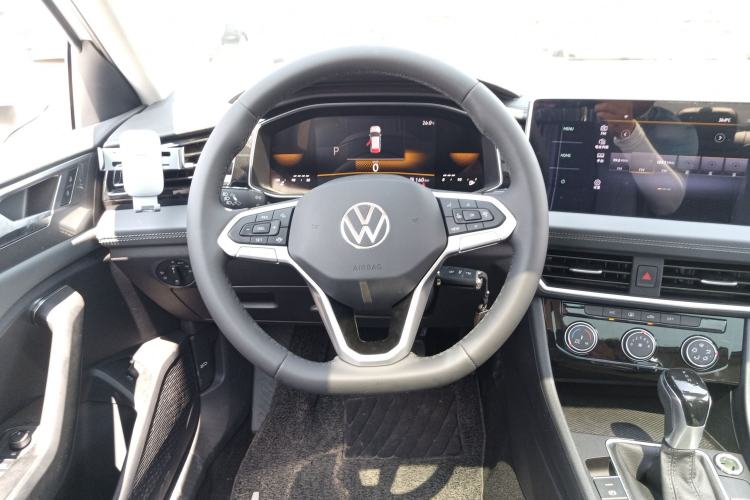 Used Volkswagen Sagitar 2023 200TSI DSG Flyover Edition Steering Wheel