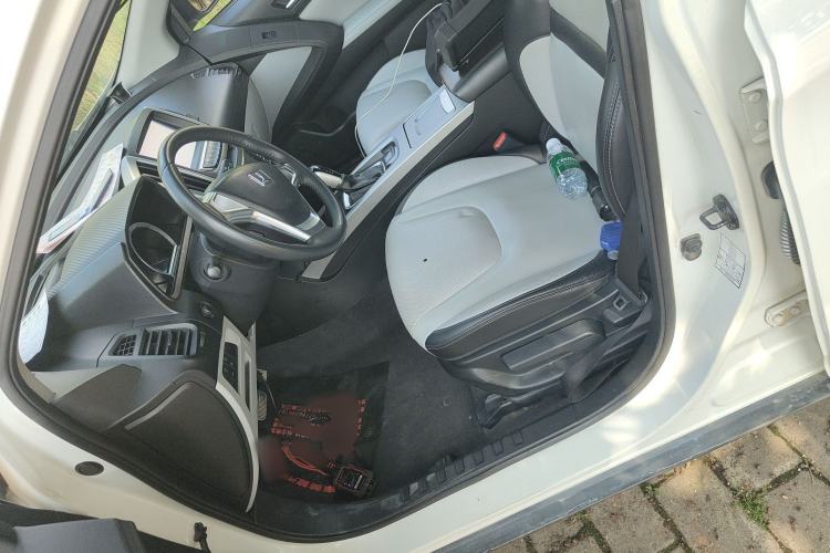 Used Luxgen U6 SUV 2014 1.8T Fashion Edition Left Front Seat