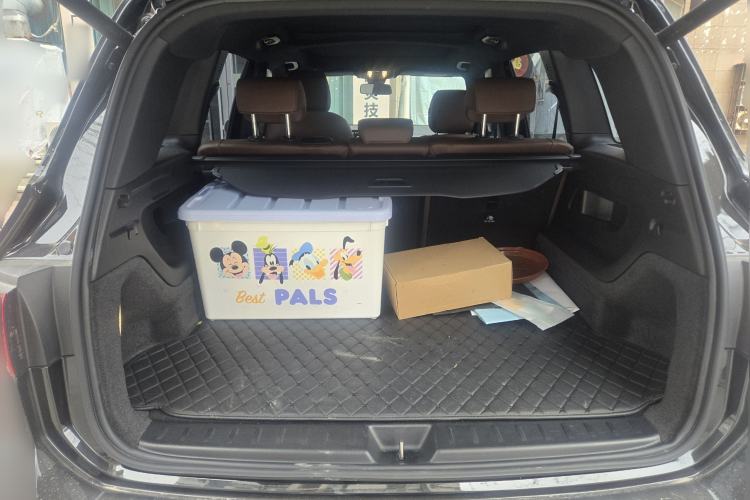 Used Mercedes-Benz GLB 2022 Second Facelift GLB 200 Dynamic Edition Trunk