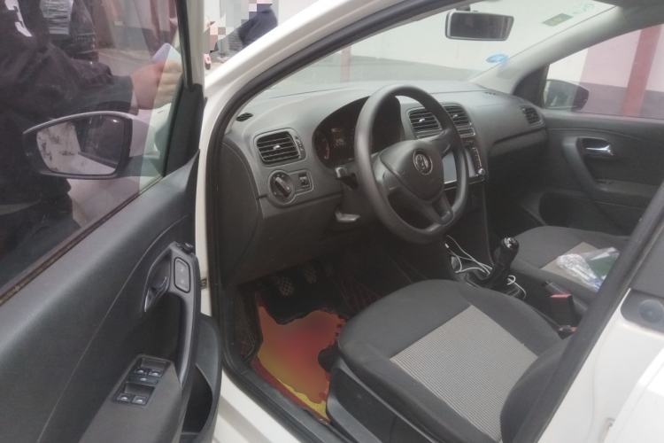 Used Volkswagen Polo 2014 1.4L Manual Fashion Edition Driver Seat