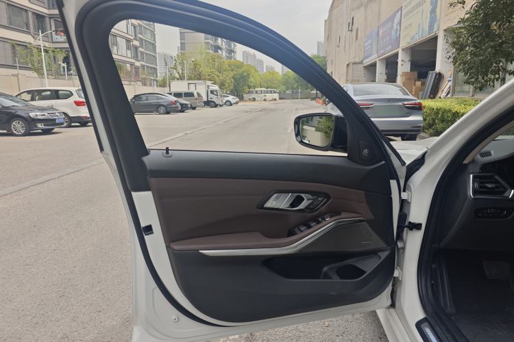 Used BMW 3 Series 2021 Facelifted 325Li M Sport Night Edition Package Interior 3