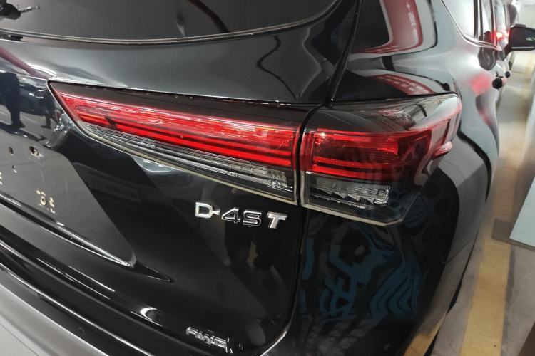 Used Toyota Highlander 2022 Dual-Engine 2.5L Four-Wheel Drive Supreme Edition 7-Seater