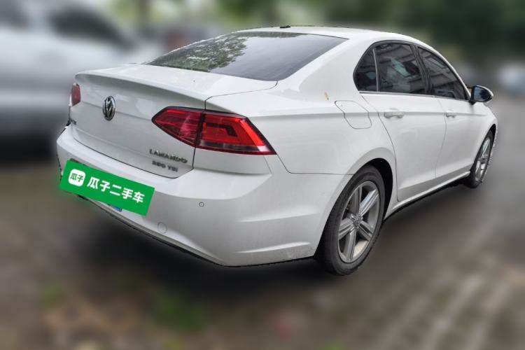 Used Volkswagen Lamando 2015 280TSI DSG Comfort Edition Rear Right 45 Deg