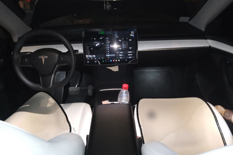 Used Tesla Model Y 2022 Revised Version Long-Range All-Wheel Drive Center Console