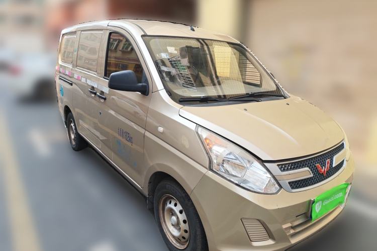 Used Wuling Rongguang V 2018 1.5L Practical Version Front Right 45 Deg