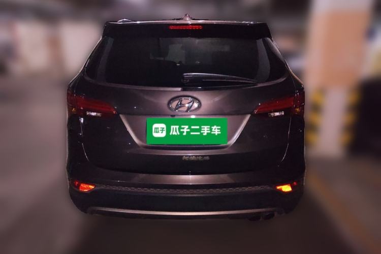 Used Hyundai Santa Fe Classic 2013 3.0L 4x4 Premium Edition 7-Seater Euro IV