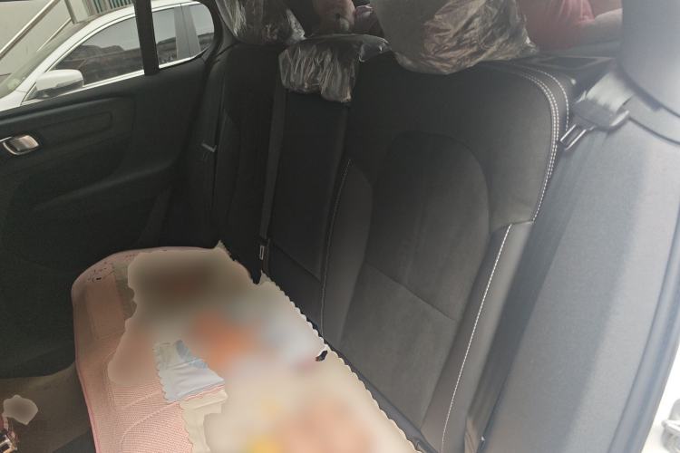 Used Volvo C40 2022 Long-Range PRO Version Left Rear Seat