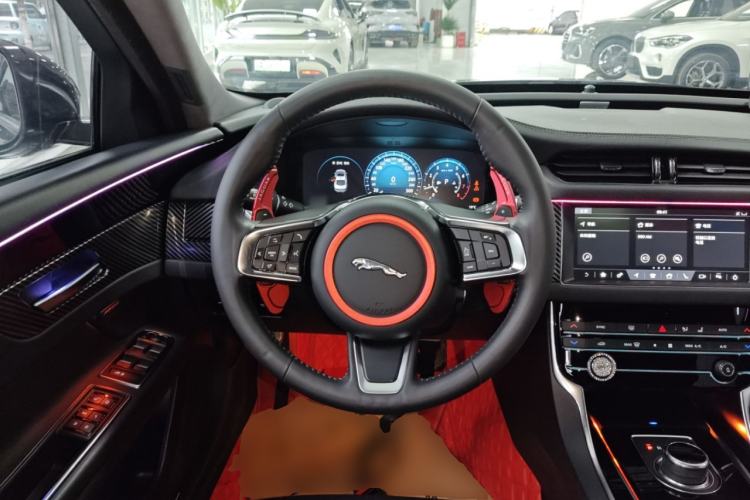 Used Jaguar XFL 2020 XFL 2.0T P200 Two-Wheel-Drive Elite Edition Steering Wheel