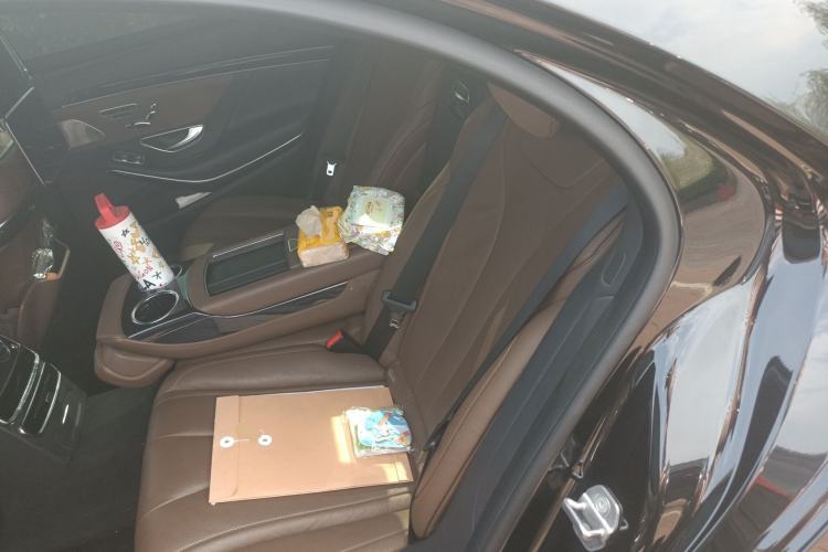 Used Mercedes-Benz S-Class 2020 S 450 L 4MATIC Exclusive Edition Left Rear Seat