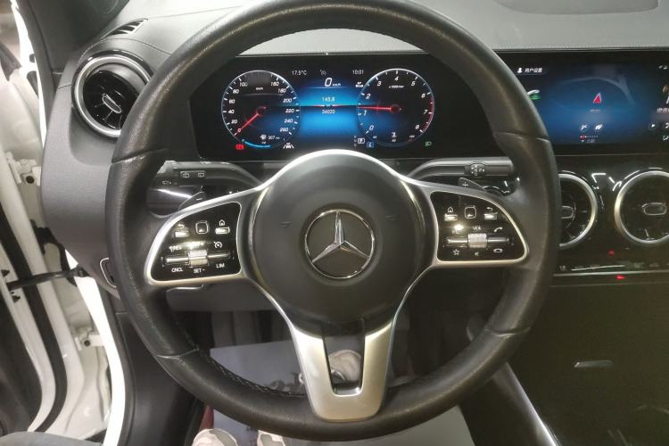 Used Mercedes-Benz GLA 2023 Facelifted GLA 200 Steering Wheel