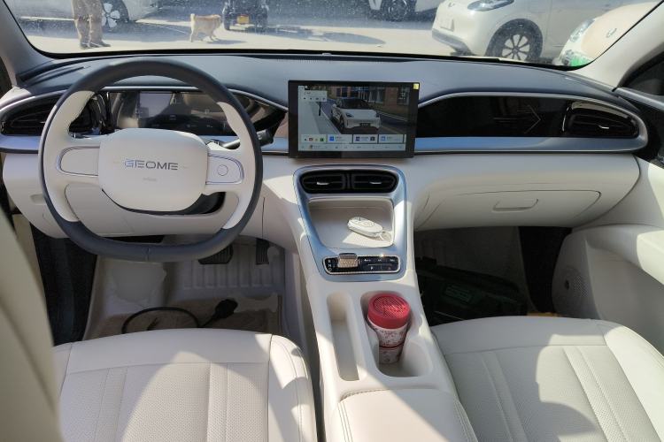 Used Geely Galaxy Geome 2025 310km Youth Edition Center Console