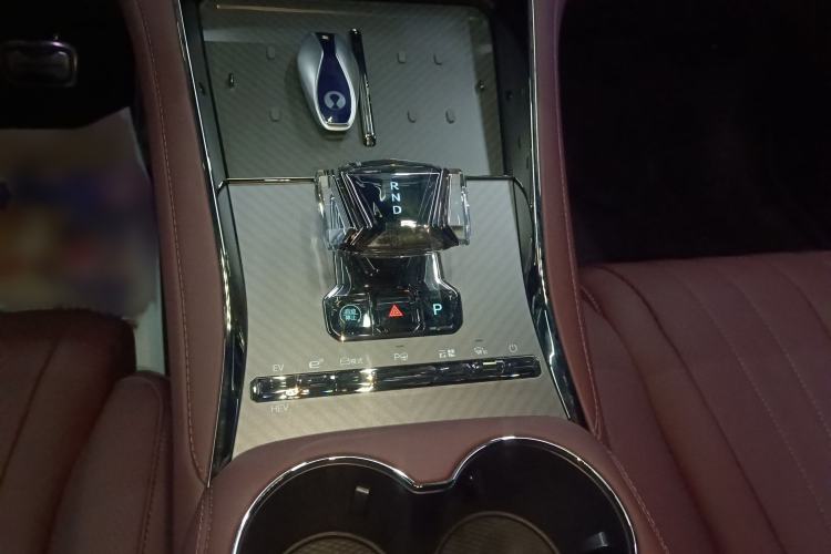 Used Denza Z9GT 2024 1100 Four-Wheel Drive Max Edition
