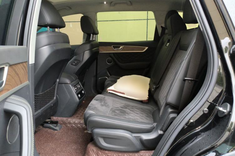 Used Hongqi HS7 2022 2.0T DCT Two-Wheel Drive Smart Connect Flagship Edition Seven Seats Left Rear Seat