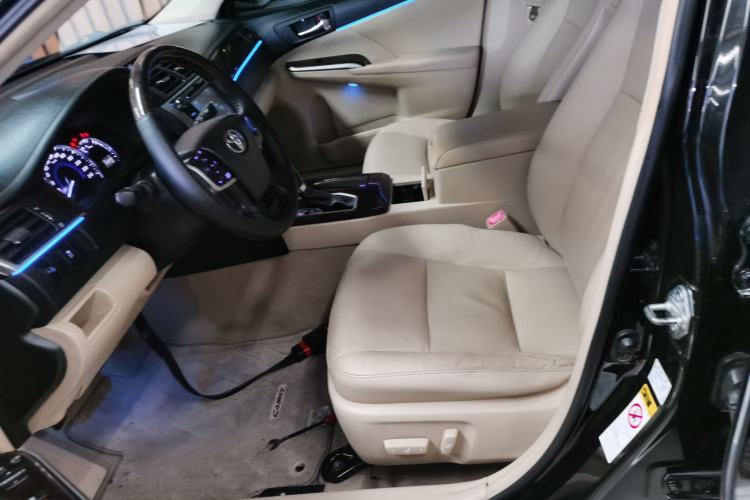 Used Toyota Camry 2016 2.0G 10th Anniversary Leading Edition Left Front Seat