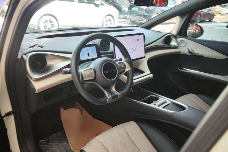 Used BYD Dolphin 2023 420 km Fashion Edition
