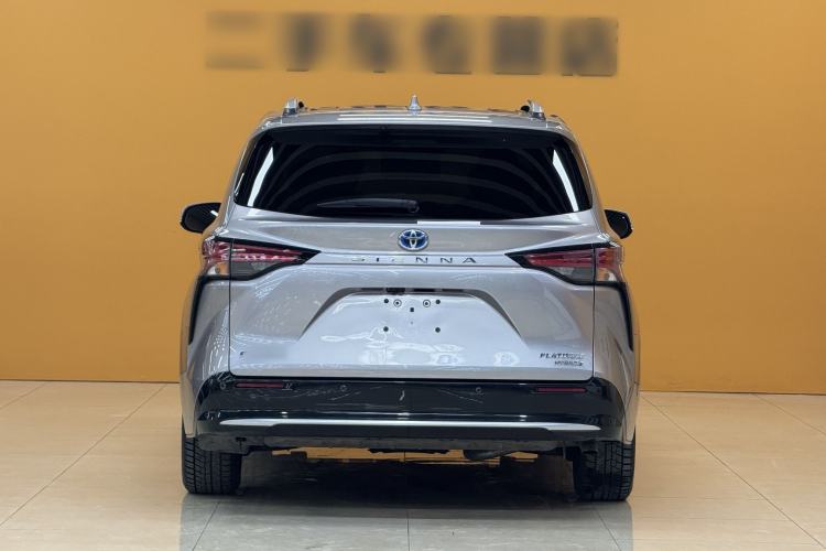 Used Toyota Sienna 2021 2.5L Hybrid Platinum Edition