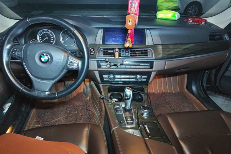 Used BMW 5 Series 2014 525Li Luxury Design Package
