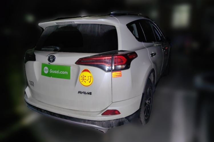 Used Toyota RAV4 2016 2.0L CVT Two-Wheel Drive Smart Edition China V Standard Rear Right 45 Deg