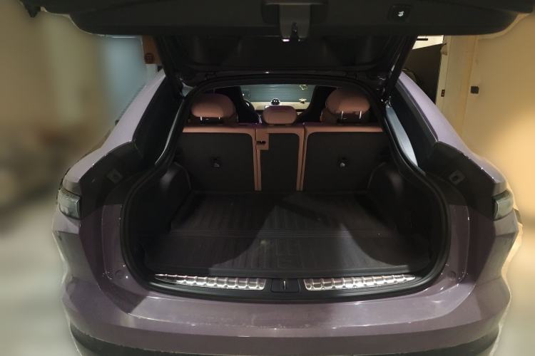 Used Nio EC6 2024 75 kWh Trunk