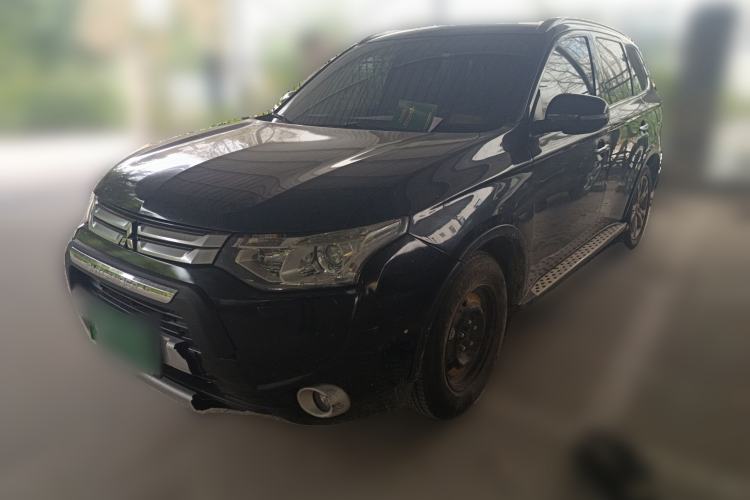 Used Mitsubishi Outlander 2014 2.4L 4x4 Deluxe Value Edition 7 Seats