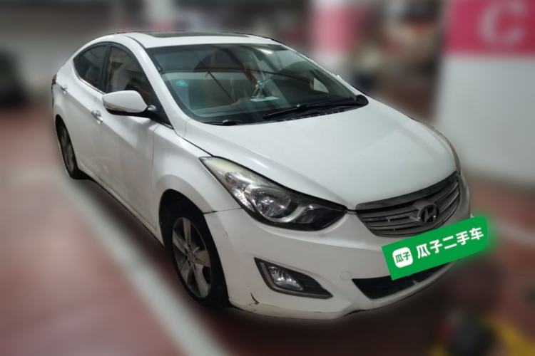 Used Hyundai Elantra (5th Generation / Langdong) 2013 1.6L Automatic Leading Model Front Right 45 Deg