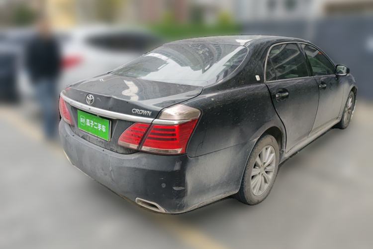 Used Toyota Crown 2012 2.5L Royal Leather Edition
