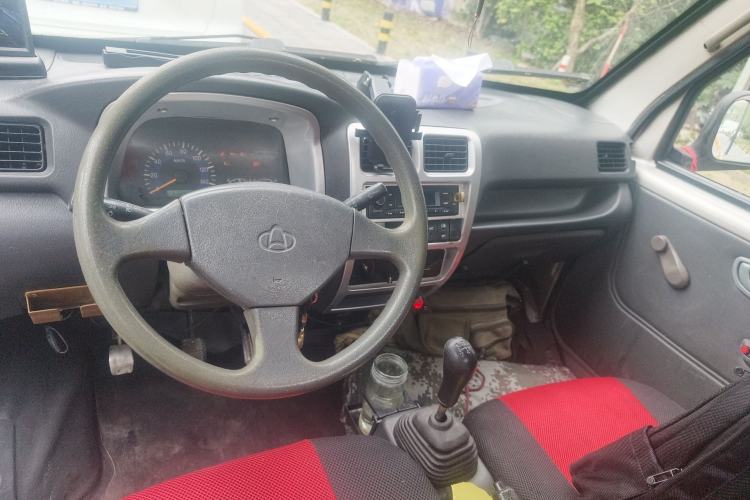 Used CHANGAN KUAYUE Xinbao MINI 2016 1.2L Double-Cab with 2550 Rear Dual Wheels DK12-10 Center Console