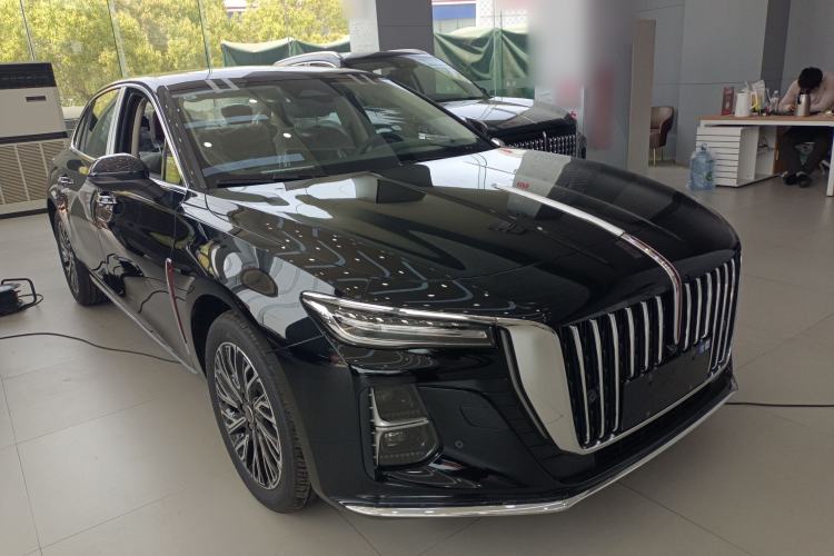Used Hongqi H5 2025 2.0T Automatic Flag Edition – 500 000 Units Commemorative Version