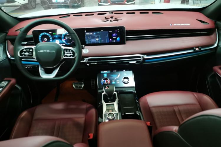 Used JETOUR X70 PRO 2023 1.6T DCT Enjoy MAX 5-seater
