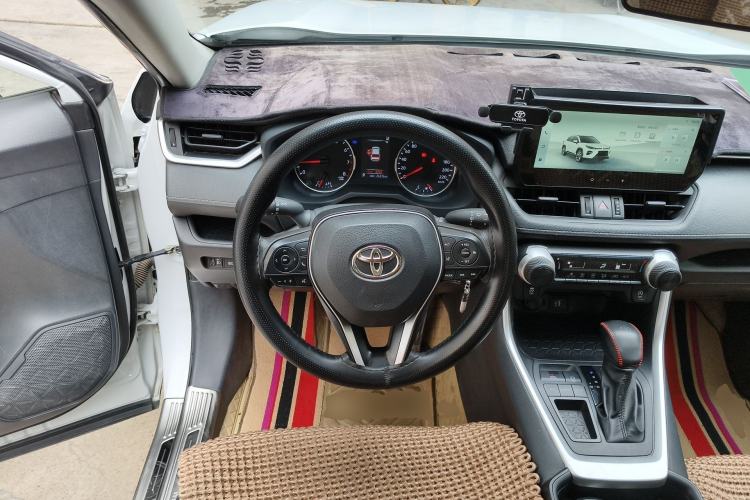 Used Toyota Wildlander 2024 2.0L CVT Two-Wheel Drive Leading Edition Steering Wheel