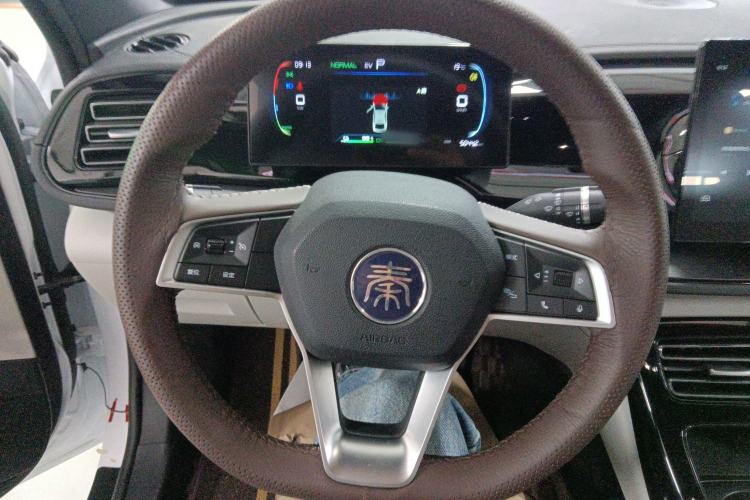 Used BYD Qin PLUS 2024 HONOR Edition DM-i 55KM Leading Model Steering Wheel